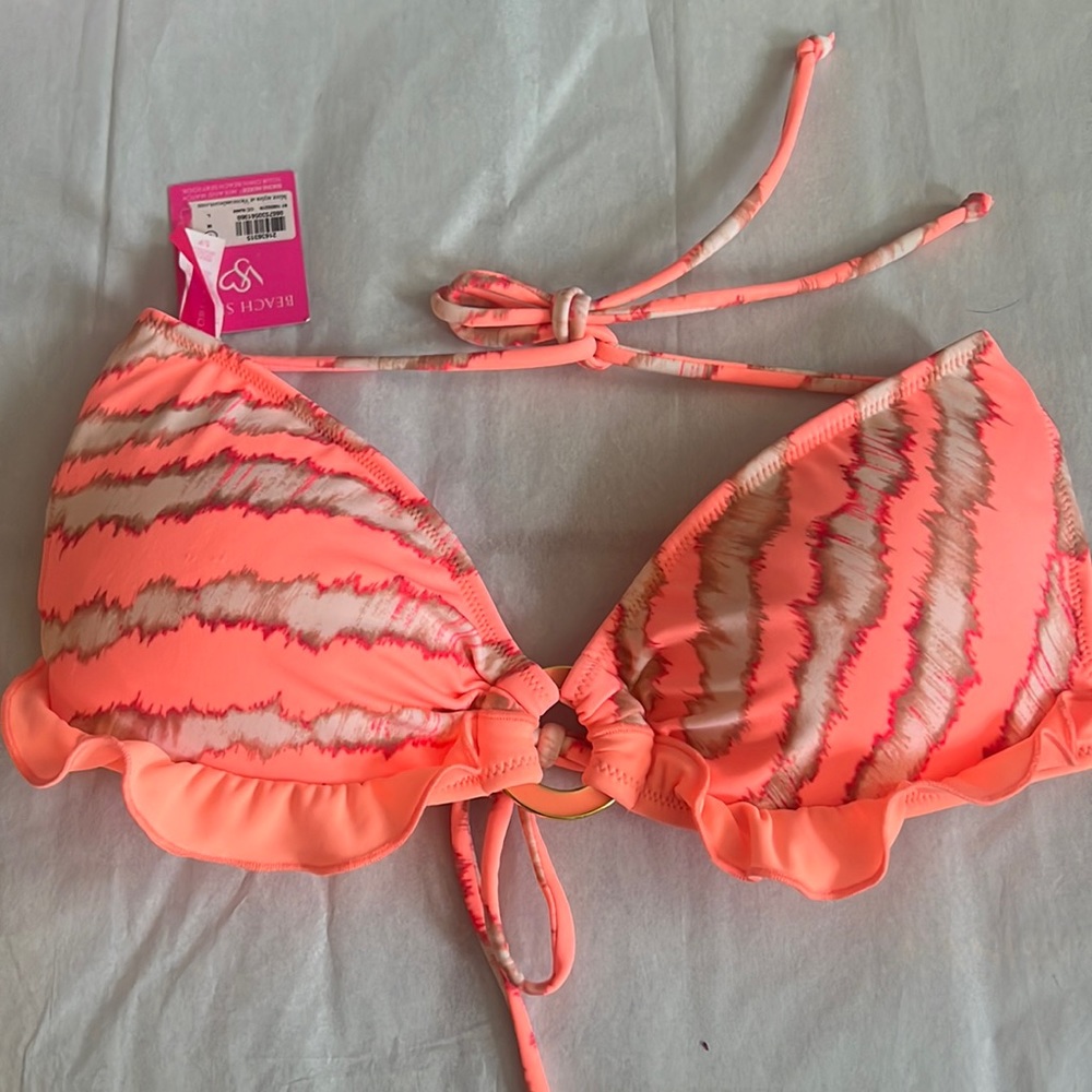 NWT Victoria’s Secret swim top size small